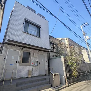 アパート Lien 西新宿, 東京都